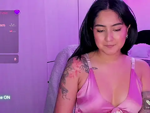 ViolettaKai online show from 05/02/26, 12:48