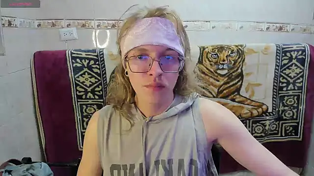 Jinnbooky online show from 06/21/26, 05:54