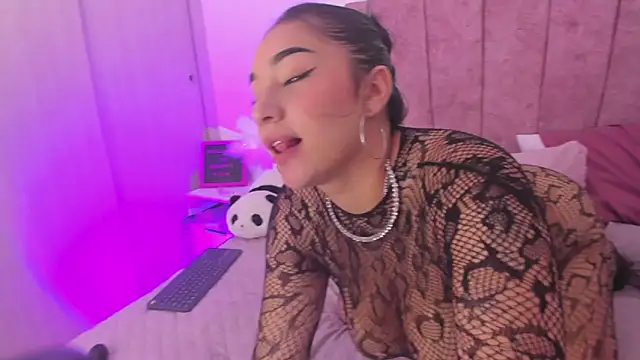 sakuraarih1 online show from 04/30/26, 08:57