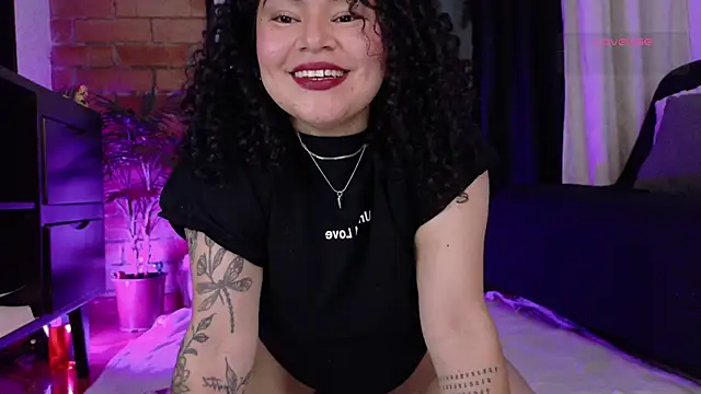 Snapshot of MissBronte chatting on 04/30/26, 12:50 MissBronte online show from 04/30/26, 12:50