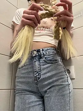 PlayMeDirtyy online show from 04/27/26, 07:34