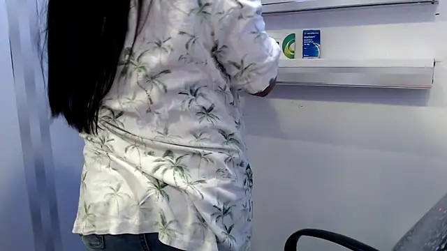 Sol vannesa online show from 04/23/26, 02:35