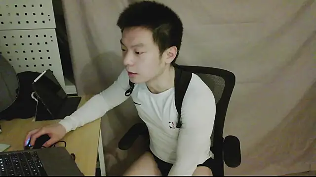 SexyKuikuiTop01 online show from 04/26/26, 12:25