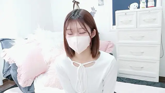 Neko o33 online show from 05/06/26, 04:19