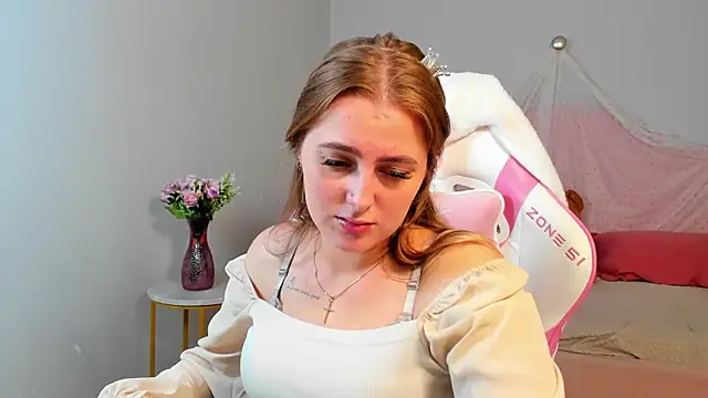EllaBells online show from 08/05/26, 05:10