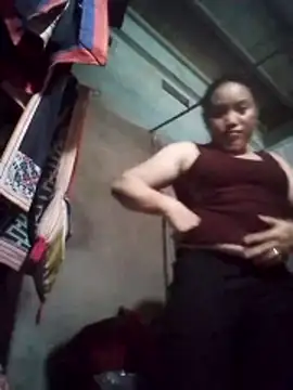 Huyen1133 online show from 04/24/26, 05:54