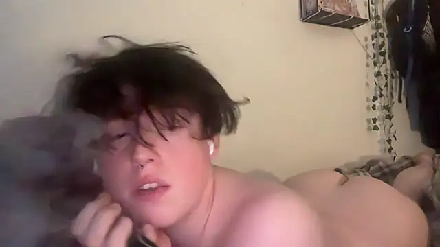 JacobHiltonn online show from 04/23/26, 10:03