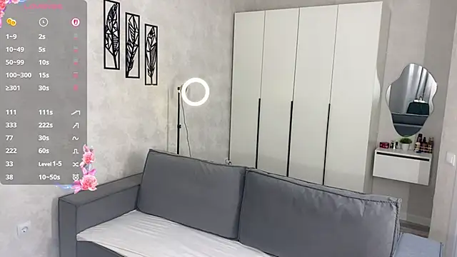 Mooniesiesita online show from 05/15/26, 10:06