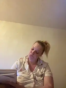 Sexy-Siddy91 online show from 06/14/26, 08:55