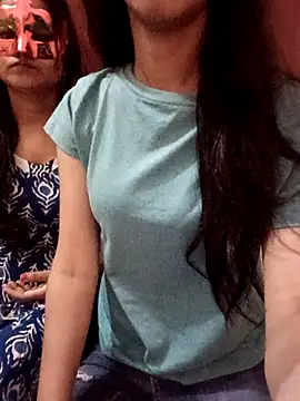 Coolbutterfly online show from 04/24/26, 05:43