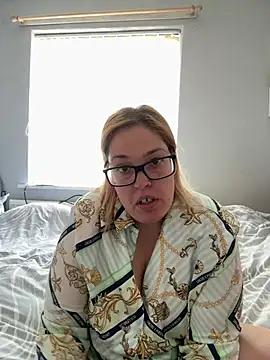 SecretRavenXO online show from 05/21/26, 11:39