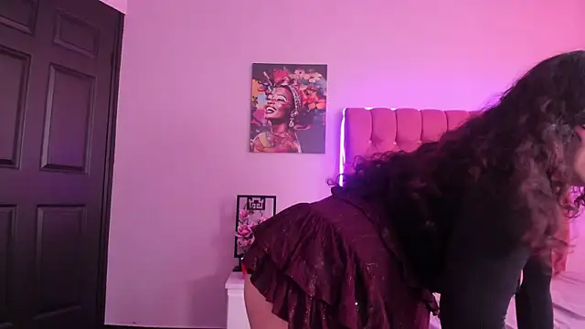 Tulipxo online show from 05/05/26, 12:02
