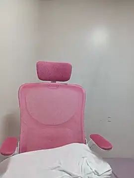 jhenbigmelon online show from 05/25/26, 04:13