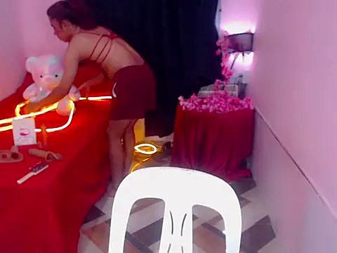 URsexyLylia online show from 05/17/26, 08:38