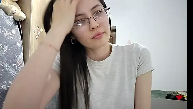 AshleyTropiano online show from 05/13/26, 04:26