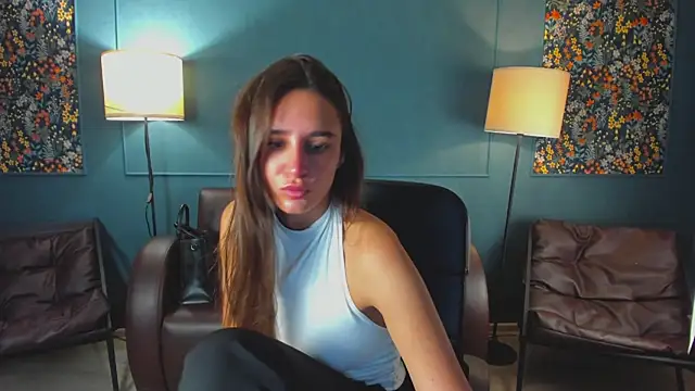 NicoleWells22 online show from 05/15/26, 03:57