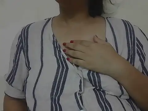 Aayaat   online show from 07/14/26, 04:34