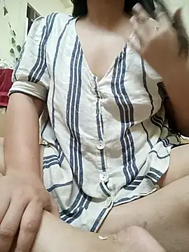 Aayaat   online show from 07/28/26, 11:50