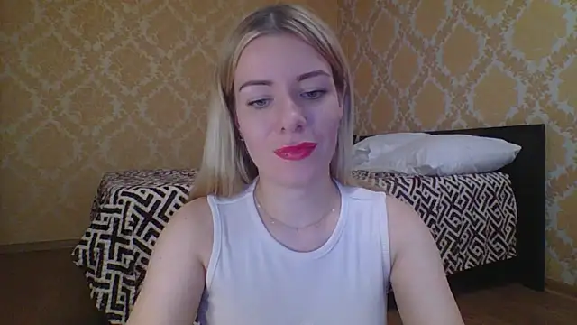 Snapshot of Softy_Aura_ chatting on 05/23/26, 12:20 Softy Aura online show from 05/23/26, 12:20