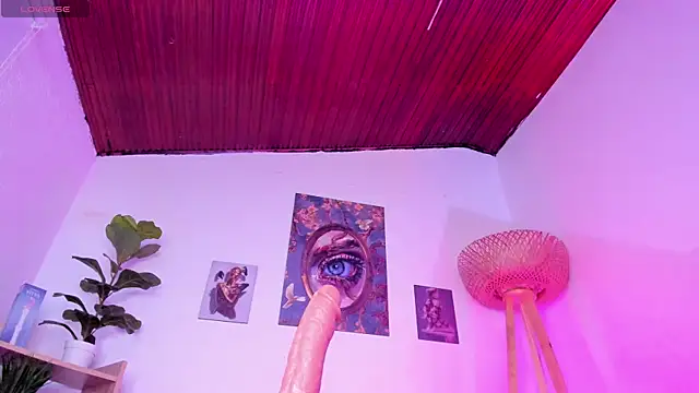 NaomiSaenz  online show from 06/16/26, 09:28