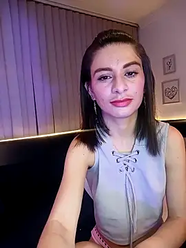 Snapshot of mariana__thompson chatting on 05/10/26, 02:39 mariana thompson online show from 05/10/26, 02:39