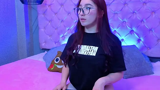 Mia-hot- online show from 06/06/26, 01:49