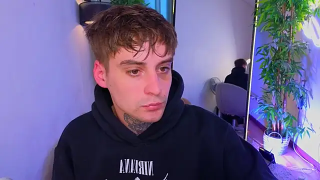 Snapshot of drillfi11 chatting on 06/10/26, 03:44 drillfi11 online show from 06/10/26, 03:44