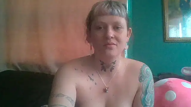 RosieSwitchBitch online show from 05/07/26, 04:56