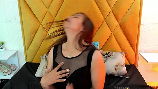 AmbersRouse online show from 04/24/26, 09:06