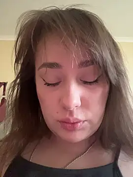 BettyRussian online show from 04/28/26, 04:34