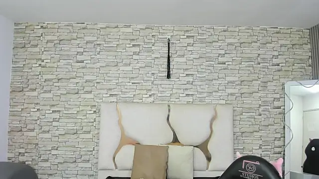 Yenn tay online show from 06/26/26, 11:58