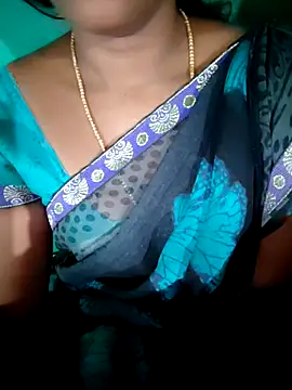 Tamil Hot HoneyBee online show from 05/04/26, 02:02
