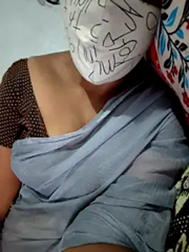 Tamil Hot HoneyBee online show from 06/03/26, 05:32