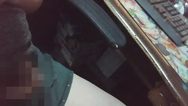 shinichi01001 online show from 05/12/26, 04:37