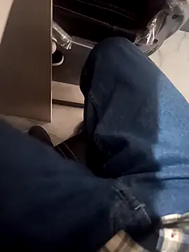 Robin681 online show from 04/25/26, 09:23