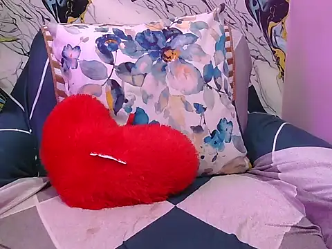 hot-saanvi online show from 06/04/26, 04:29