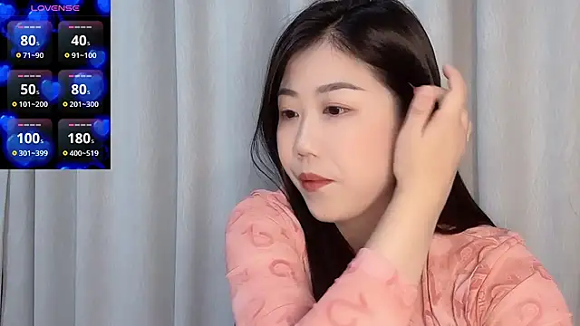 F-Yuwei online show from 04/26/26, 12:47