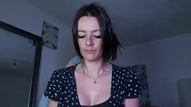 missydiorr10 online show from 05/08/26, 06:52