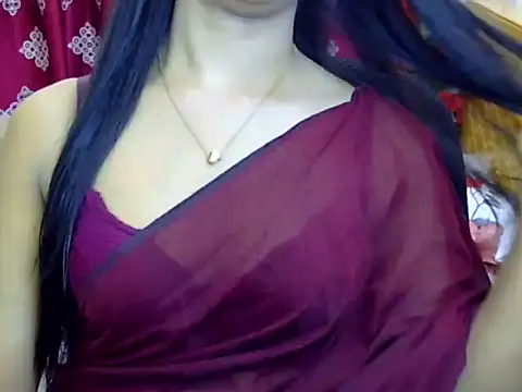 Alina Nur online show from 07/18/26, 03:27