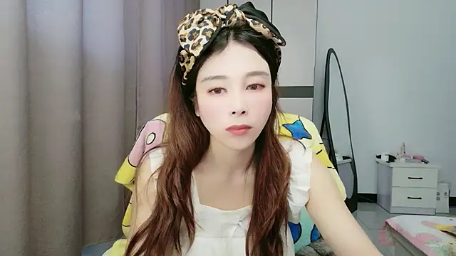 Snapshot of xiaoxiaohong030 chatting on 06/08/26, 01:28 xiaoxiaohong030 online show from 06/08/26, 01:28