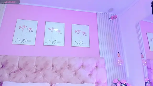 Ariana west  online show from 05/21/26, 12:45