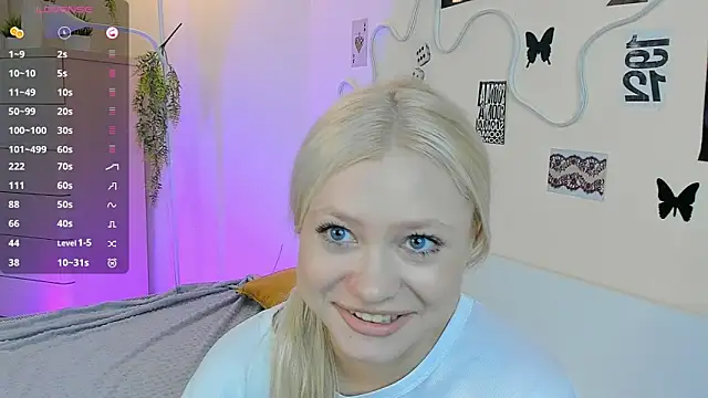Snapshot of MidnightPoise chatting on 05/22/26, 05:14 MidnightPoise online show from 05/22/26, 05:14