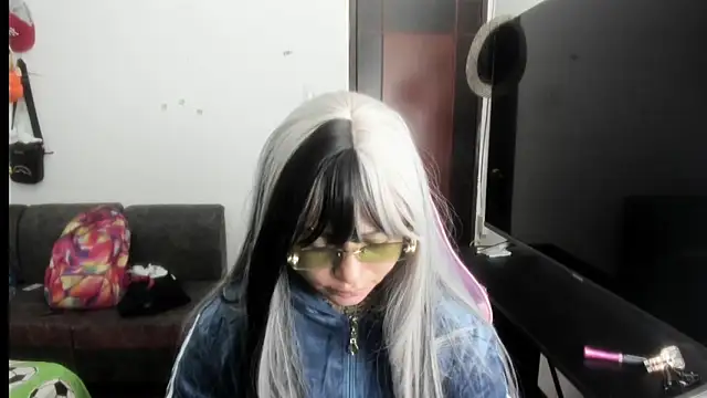 romina23 online show from 05/10/26, 10:04