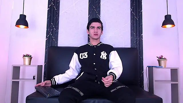 Feiccer Castquer online show from 05/10/26, 11:15