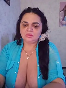 Snapshot of -CUTE-EVVIL- chatting on 06/13/26, 08:07 -CUTE-EVVIL- online show from 06/13/26, 08:07