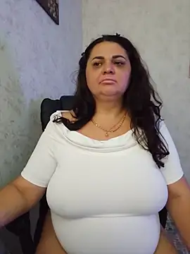 Snapshot of -CUTE-EVVIL- chatting on 07/23/26, 06:06 -CUTE-EVVIL- online show from 07/23/26, 06:06