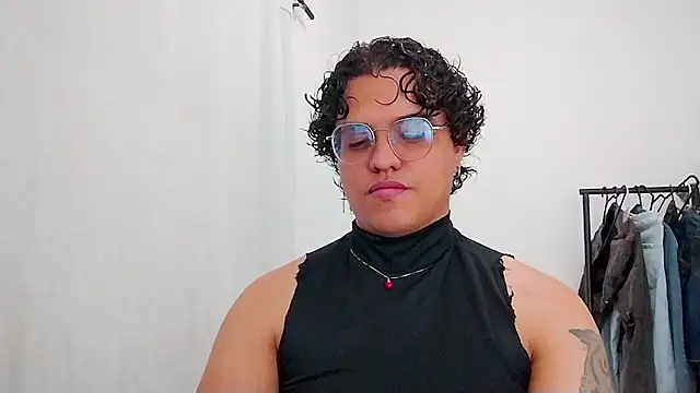 Snapshot of Diane_exotic chatting on 05/05/26, 12:29 Diane exotic online show from 05/05/26, 12:29