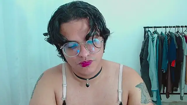 Snapshot of Diane_exotic chatting on 05/27/26, 12:51 Diane exotic online show from 05/27/26, 12:51