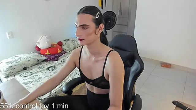  shantallskinny  online show from 06/01/26, 02:02