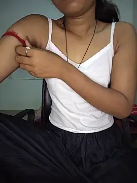 ESHA-LOVE online show from 05/19/26, 11:55